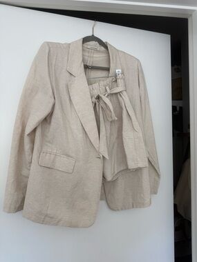 Goddess Beige Linen-Blend Blazer with Tie-Waist Detail